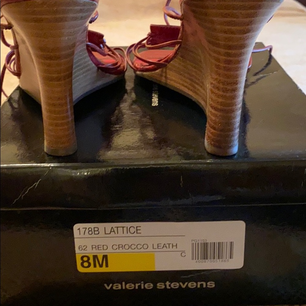 Shoes - Picture 2 of 3